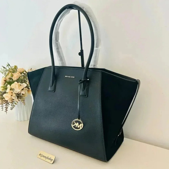 Michael Kors Purse and Wallet Avril Extra-Large Leather and Suede Tote Bag Black - Picture 3 of 12